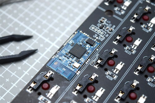 內(nèi)外兼修,表里如一,達(dá)爾優(yōu)a84烈焰紅三模機械鍵盤拆解